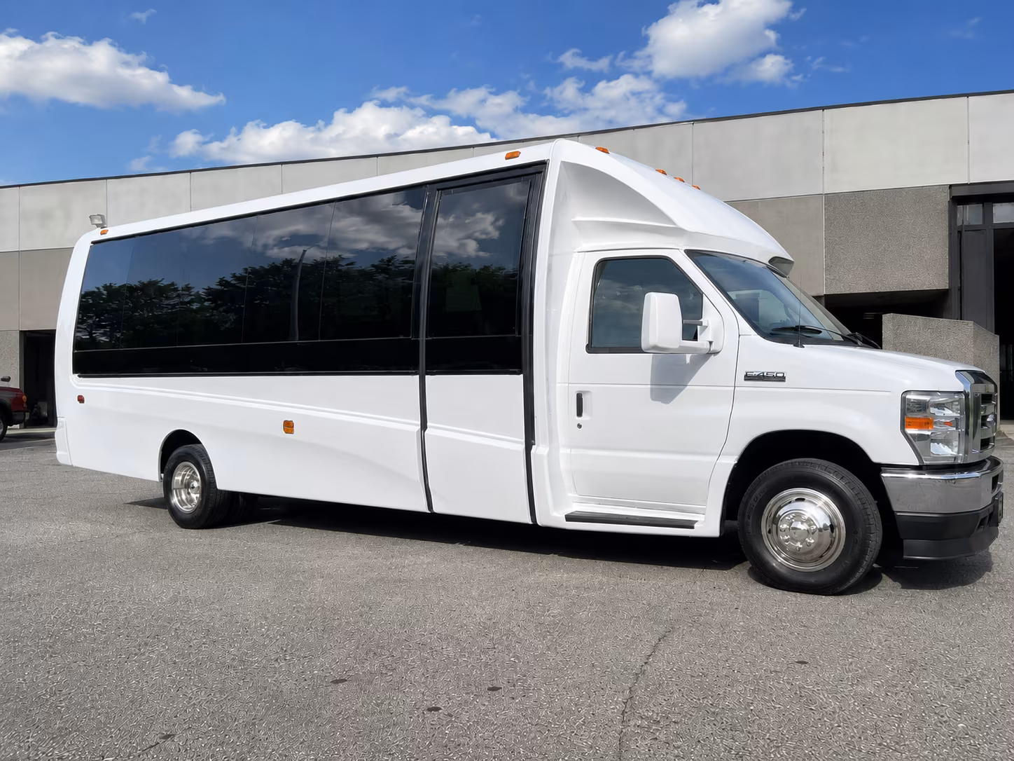 employee shuttle buses for union city office parks and bart connections