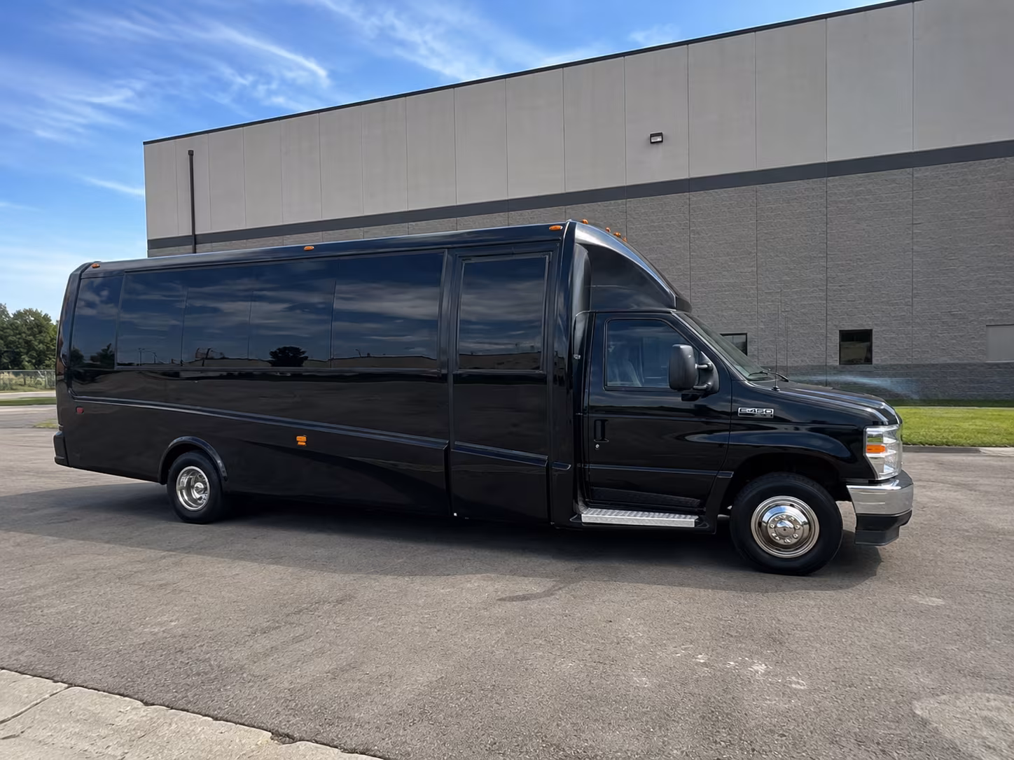 minibuses for union city wedding party transportation