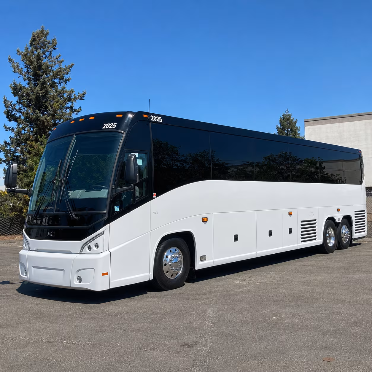 shuttle buses for warehouse and distribution groups near decoto road