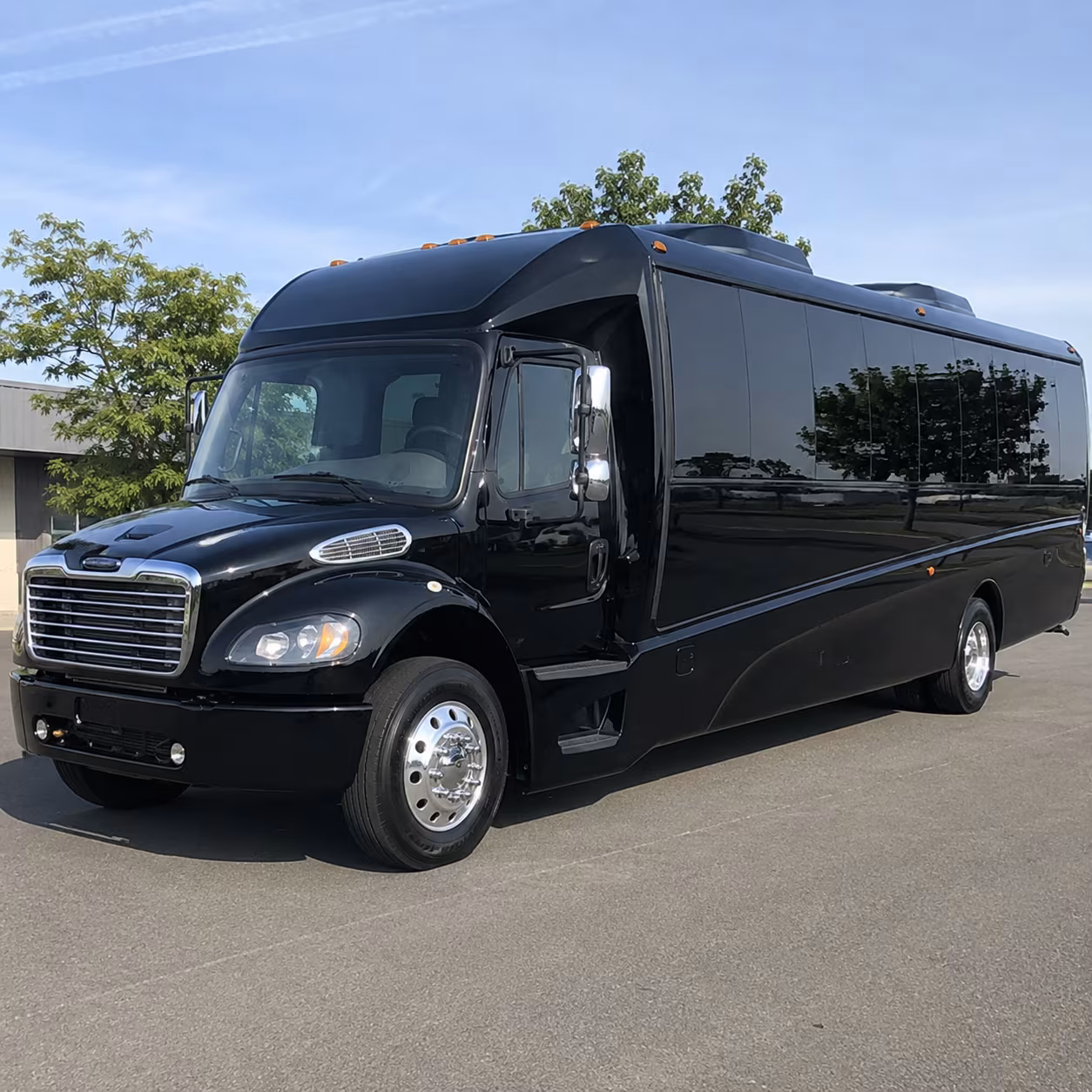 union city 28 passenger minibus