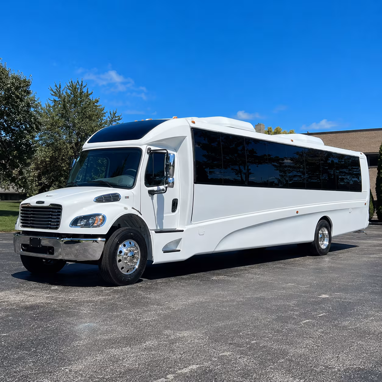 union city 35 passenger minibus